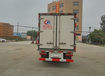 س